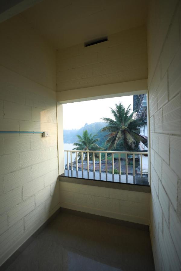 San Unik * Nilambur